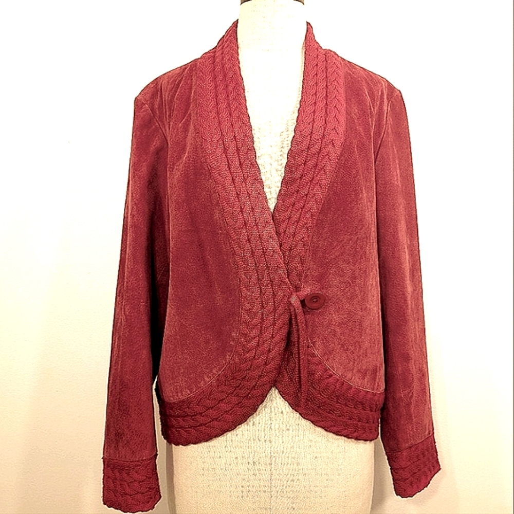 Coldwater Creek suede & knit jacket w single button closure. Large